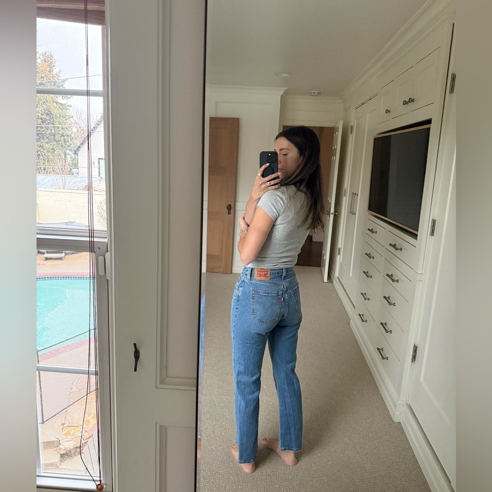Levi's Straight Leg Blue Jeans